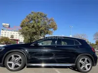 Usado Mercedes GLA180 122 CV (89 kW) 2019 Negro SUV