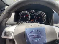 Usado Opel Astra GTC Sport 110 CV (80 kW) 2008 Gris / plata Berlina