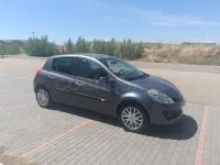 Usado Renault Clio II Exception 85 CV (62 kW) 2007 Gris / plata Berlina