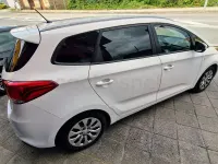 Usado Kia Carens 115 CV (84 kW) 2015 Blanco Monovolumen