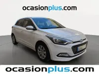 Usado Hyundai i20 84 CV (61 kW) 2017 Blanco Berlina