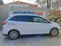Usado Ford Grand C-Max Trend 125 CV (91 kW) 2014 Blanco Monovolumen