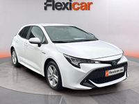 Usado Toyota Corolla Active 122 CV (89 kW) 2021 Blanco Berlina