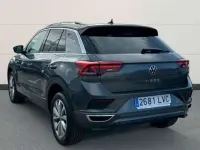 Usado VW T-Roc Advance 110 CV (80 kW) 2021 Gris SUV