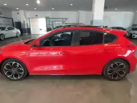 Usado Ford Focus ST-Line 125 CV (91 kW) 2020 Rojo Utilitario