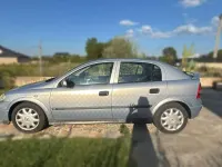 Usado Opel Astra 101 CV (74 kW) 2001 Gris Berlina
