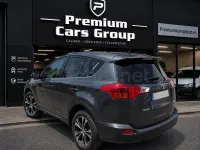 Usado Toyota RAV4 Advance 124 CV (91 kW) 2014 Gris / plata SUV