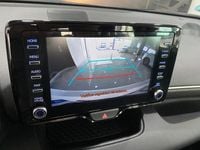 Usado Toyota Yaris Hybrid Active 116 CV (85 kW) 2021 Blanco Berlina