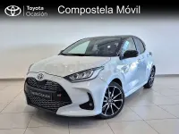 Usado Toyota Yaris Hybrid Sport 116 CV (85 kW) 2023 Gris / plata Berlina