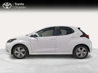 Usado Toyota Yaris Active 116 CV (85 kW) 2025 Blanco Utilitario