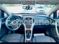 Usado Opel Astra Selective 110 CV (80 kW) 2012 Gris / plata Berlina