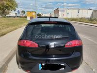Usado Seat Leon Reference 140 CV (102 kW) 2007 Negro Utilitario