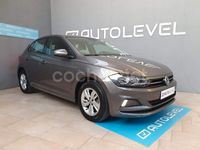 Usado VW Polo Advance 95 CV (69 kW) 2020 Gris Berlina