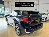 Usado BMW X1 Comfort Edition 150 CV (110 kW) 2023 Negro SUV