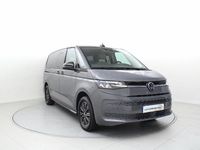 Usado VW Multivan Life 150 CV (110 kW) 2025 Gris / plateado Monovolumen