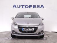 Usado Peugeot 208 Allure 110 CV (80 kW) 2018 Plata Utilitario