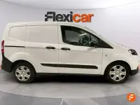 Usado Ford Courier Titanium 101 CV (74 kW) 2021 Blanco Monovolumen