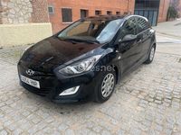 Usado Hyundai i30 100 CV (73 kW) 2013 Negro Berlina