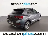 Usado VW T-Roc Life 110 CV (80 kW) 2024 Gris SUV