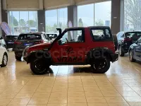 Usado Suzuki Vitara 81 CV (59 kW) 1990 Rojo Familiar