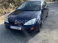 Usado Ford Focus Trend 90 CV (66 kW) 2000 Azul Berlina