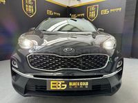 Usado Kia Sportage 136 CV (100 kW) 2021 Gris / plata SUV