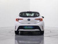 Usado Toyota Corolla Active 122 CV (89 kW) 2022 Blanco Berlina