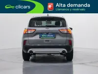 Usado Ford Kuga Titanium 150 CV (110 kW) 2022 Gris / plata SUV