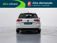 Usado VW Passat Business 122 CV (89 kW) 2022 Blanco Familiar
