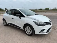 Usado Renault Clio IV Business 75 CV (55 kW) 2019 Blanco Berlina