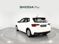 Usado Skoda Fabia Ambition 95 CV (69 kW) 2023 Blanco Berlina
