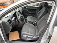 Usado VW Golf V Trendline 104 CV (76 kW) 2007 Plateado Berlina