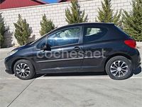Usado Peugeot 207 75 CV (55 kW) 2008 Negro Berlina