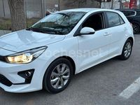 Usado Kia Rio 100 CV (73 kW) 2021 Blanco Berlina