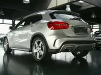 Usado Mercedes GLA180 122 CV (89 kW) 2016 Plateado SUV