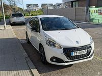 Usado Peugeot 208 Style 100 CV (73 kW) 2017 Blanco Utilitario