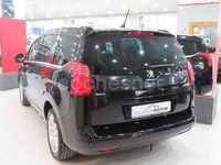 Usado Peugeot 5008 Allure 120 CV (88 kW) 2015 Negro Monovolumen