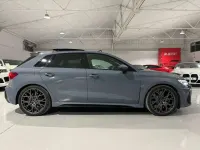 Usado Audi RS3 Sportback Performance 400 CV (294 kW) 2025 Azul Utilitario