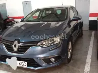 Usado Renault Mégane IV 130 CV (95 kW) 2017 Azul Berlina