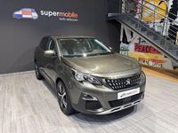 Usado Peugeot 3008 Active 130 CV (95 kW) 2019 Gris / plata SUV