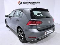 Usado VW Golf VIII Life 130 CV (95 kW) 2020 Gris / plata Berlina