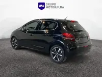 Usado Peugeot 208 99 CV (72 kW) 2018 Negro Utilitario
