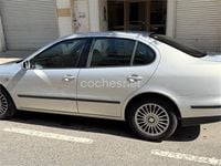 Usado Seat Toledo Sport 110 CV (80 kW) 1999 Gris / plata Berlina