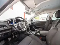 Usado Renault Mégane IV Intens 140 CV (102 kW) 2021 Plateado Utilitario