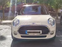 Usado Mini Cooper D 116 CV (85 kW) 2017 Beige Utilitario