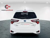 Usado Toyota Yaris Hybrid Active 100 CV (73 kW) 2018 Blanco Berlina