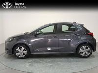 Usado Toyota Yaris Hybrid Active 116 CV (85 kW) 2025 Gris / plata Berlina