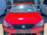 Usado Seat Ibiza Reference 80 CV (58 kW) 2018 Rojo Utilitario