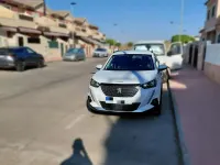 Usado Peugeot 2008 Allure 101 CV (74 kW) 2021 Blanco SUV