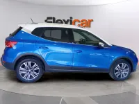 Usado Seat Arona Xperience 116 CV (85 kW) 2025 Azul SUV